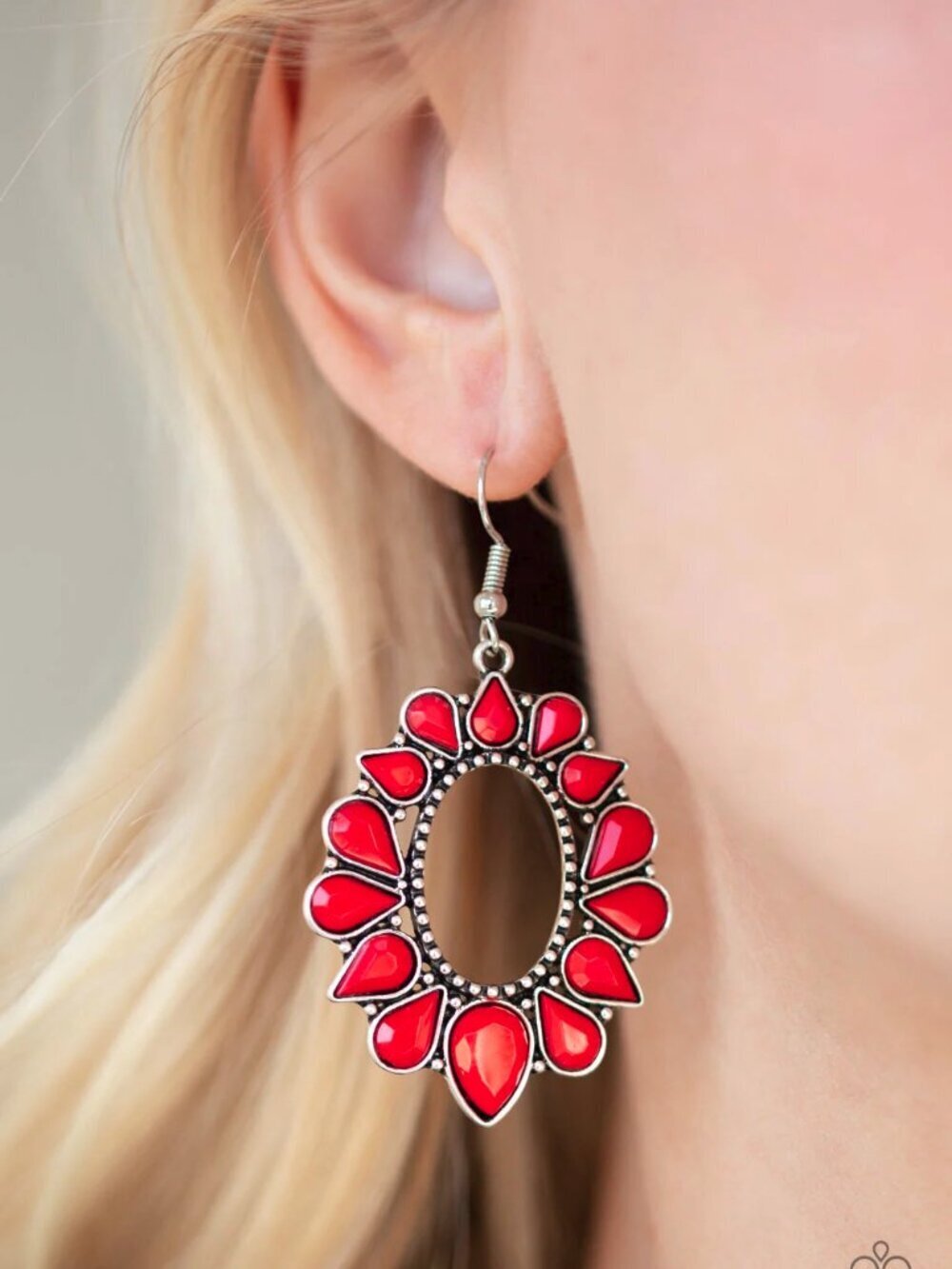 Paparazzi Jewelry Accessories - Fashionista Flavor - Red Earrings - Vintage